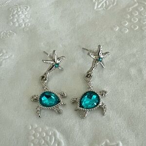 Silver and turquoise stone turtle earrings